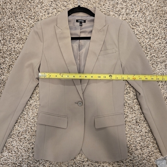 APT 9 One Button Lined Lucca Career Blazer Tan With Faux Pockets Size 2 - Picture 12 of 14